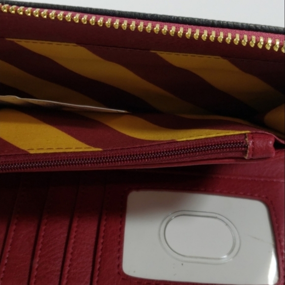 LOUNGEFLY HARRY POTTER GRYFFINDOR UNIFORM WALLET - Picture 6 of 8